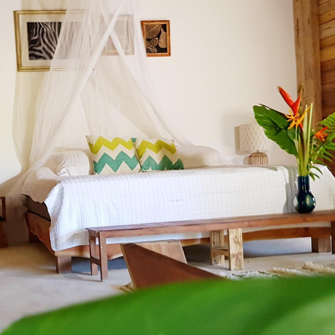 El Valle Lodge Luaran gambar